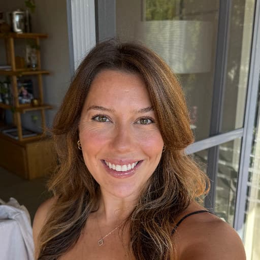 Ana H.
